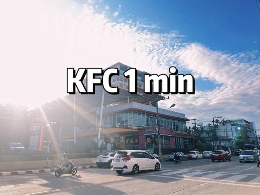 Modern Style Room With Sky Pool 古城边天际泳池公寓 Chiang Mai Exteriör bild